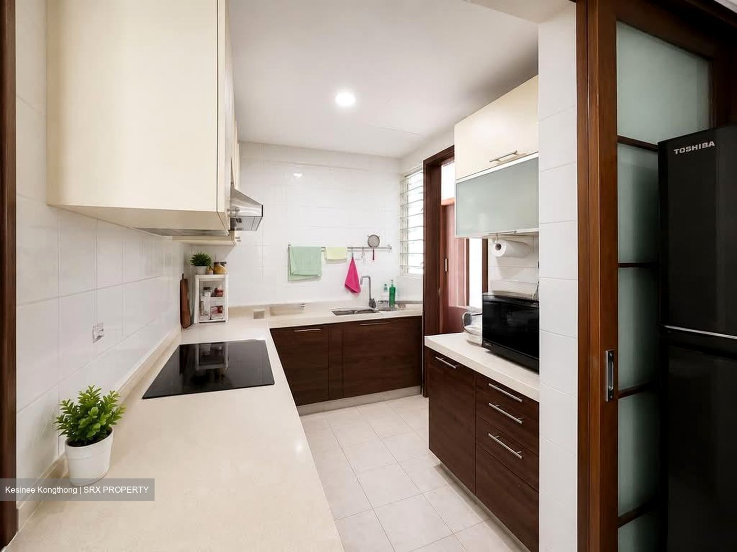 Hillington Green (D23), Condominium #587220521